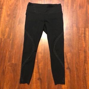 ATHLETA 7/8 black accelerate laser cut tight